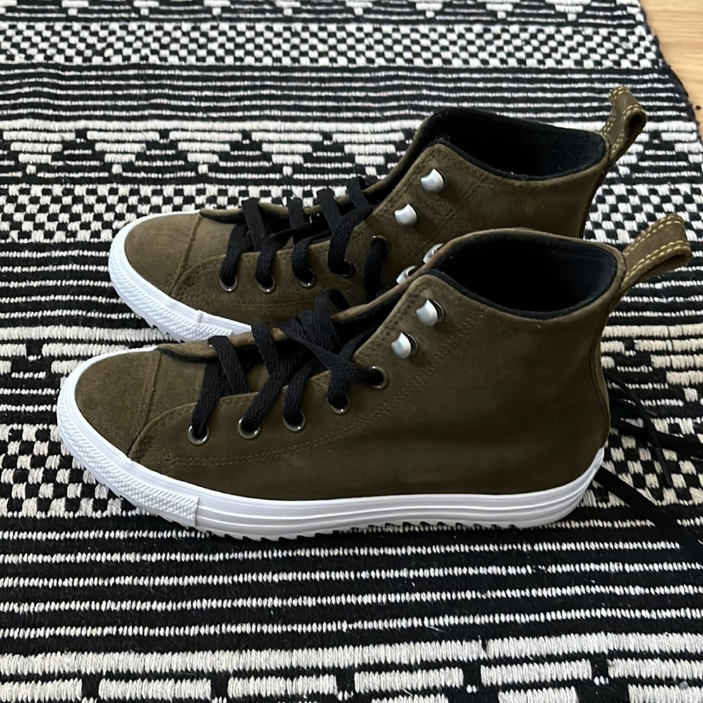 Converse, women 7.5